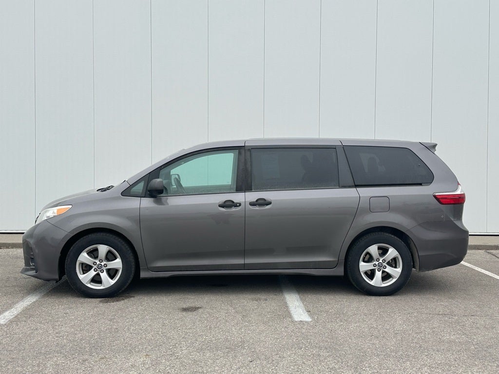 2018 Toyota Sienna L 7 Passenger