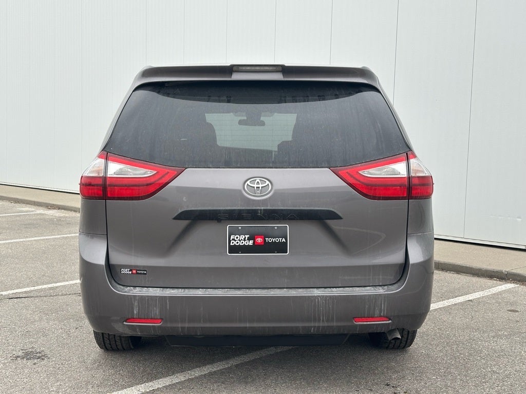 2018 Toyota Sienna L 7 Passenger