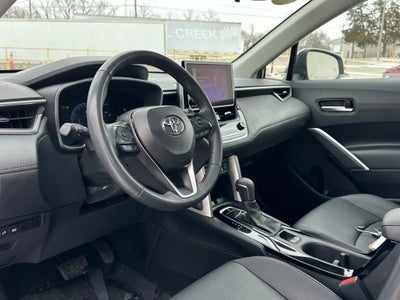 2024 Toyota Corolla Cross XLE