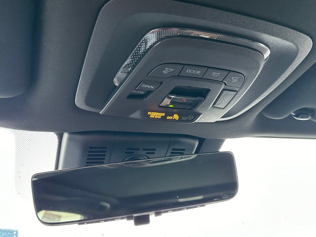 2025 Toyota Crown Signia Limited