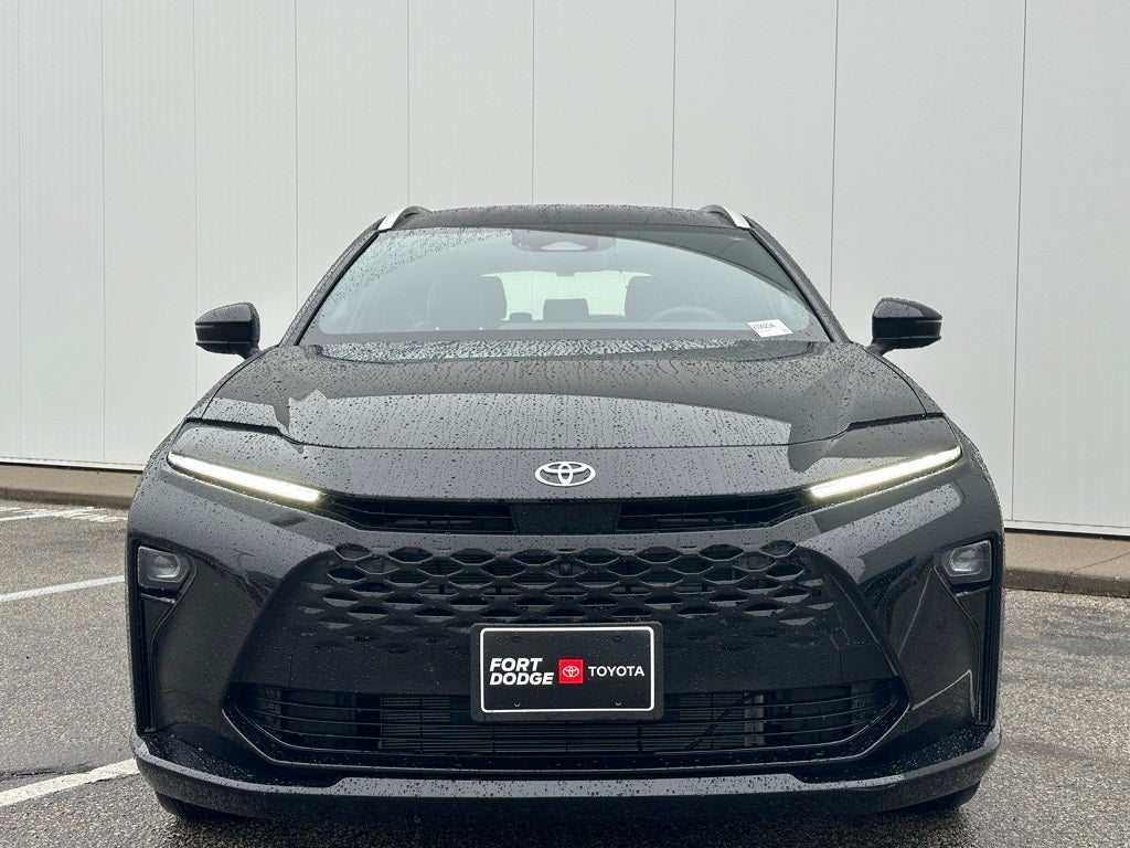 2025 Toyota Crown Signia Limited