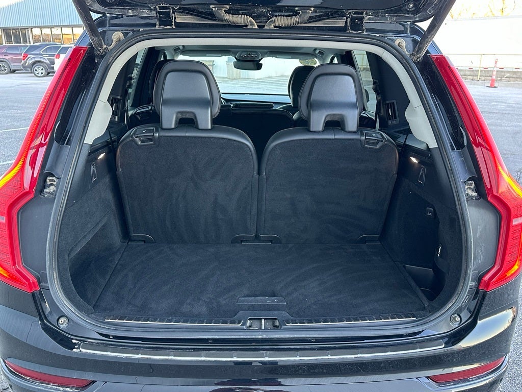 2023 Volvo XC90 B5 Core