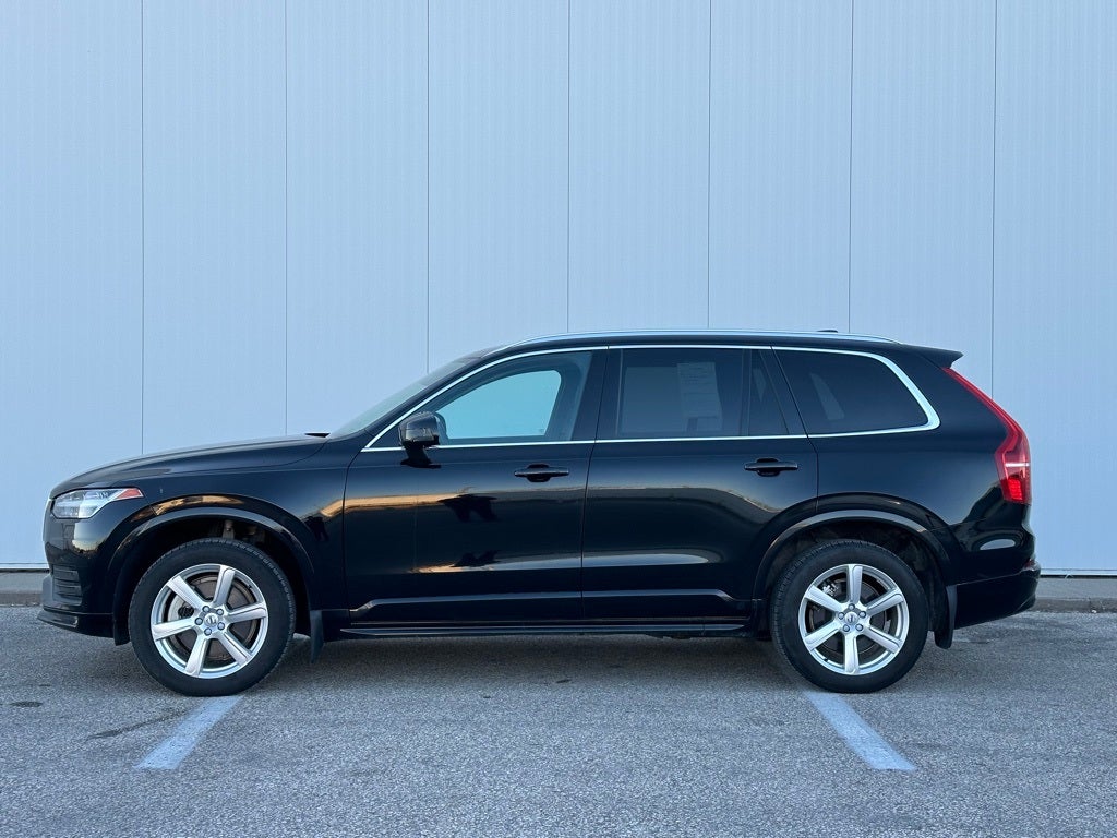 2023 Volvo XC90 B5 Core