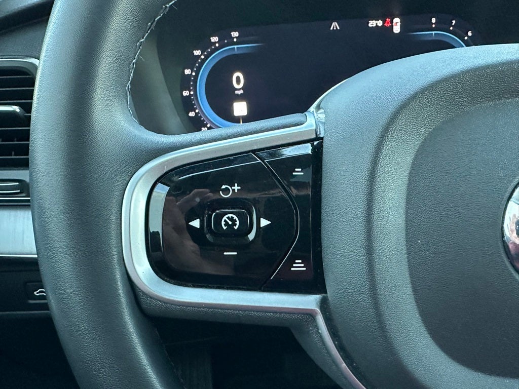 2023 Volvo XC90 B5 Core