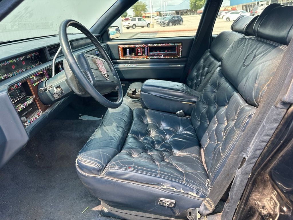 1991 Cadillac Fleetwood Base