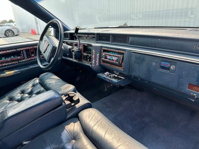 1991 Cadillac Fleetwood Base