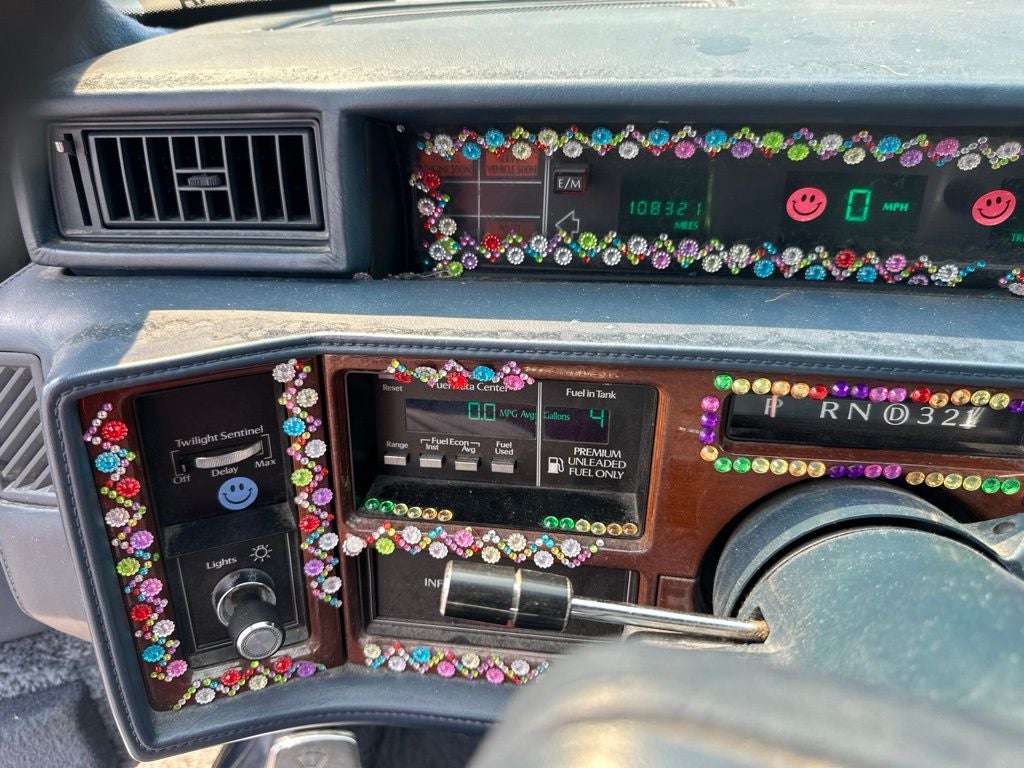 1991 Cadillac Fleetwood Base