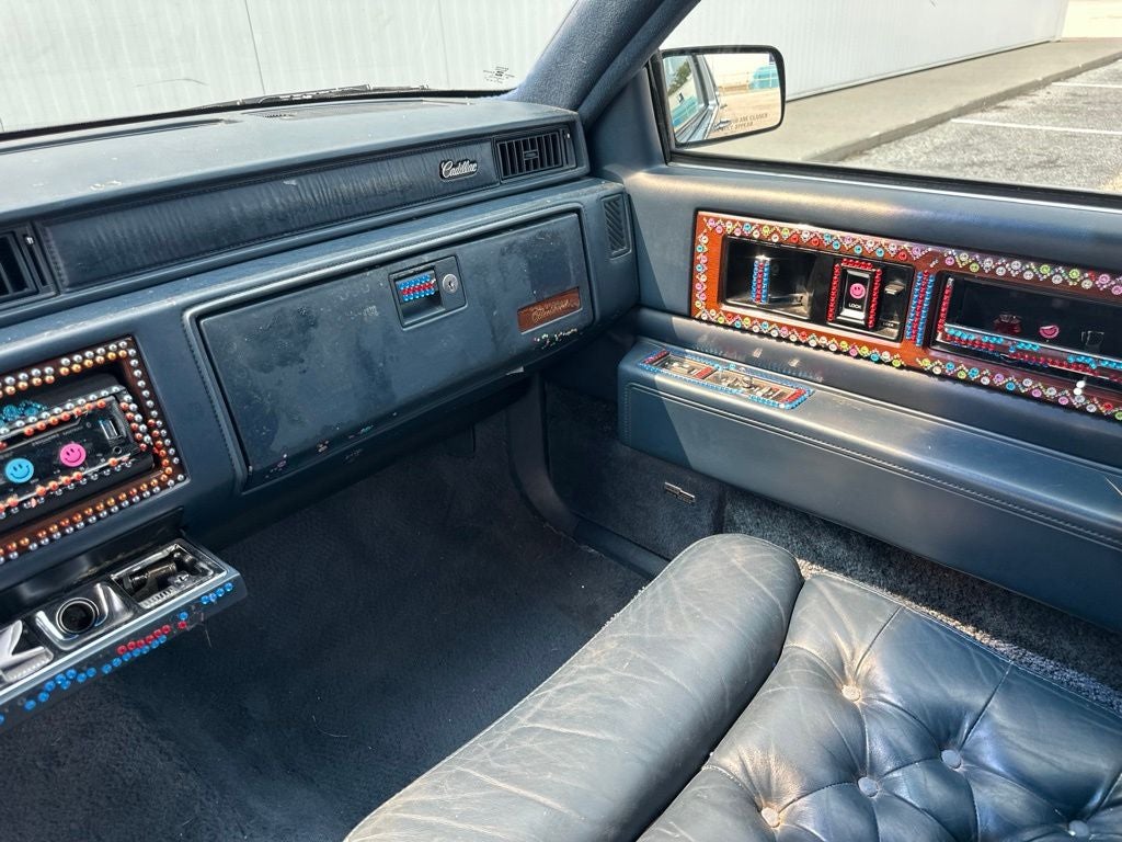 1991 Cadillac Fleetwood Base