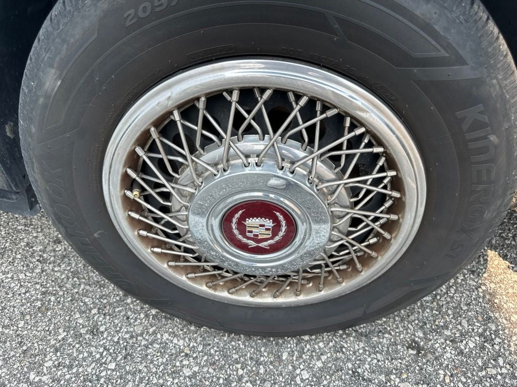1991 Cadillac Fleetwood Base