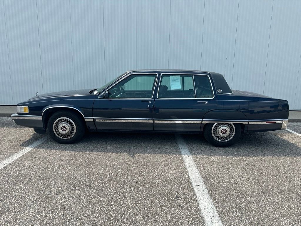 1991 Cadillac Fleetwood Base