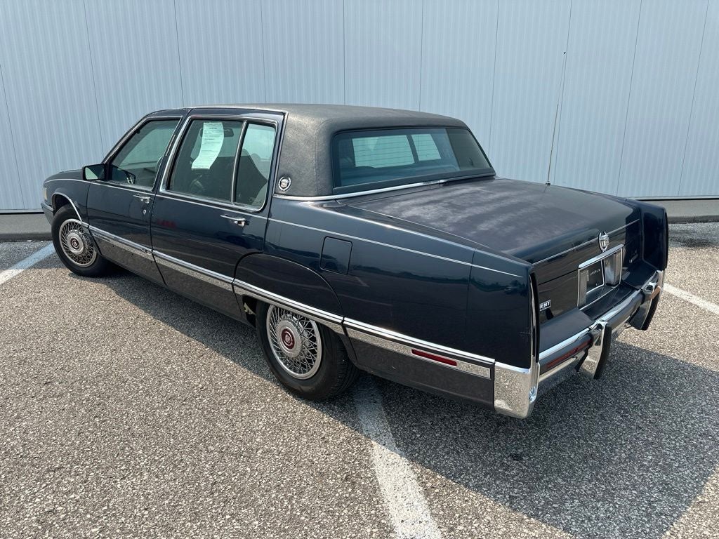 1991 Cadillac Fleetwood Base