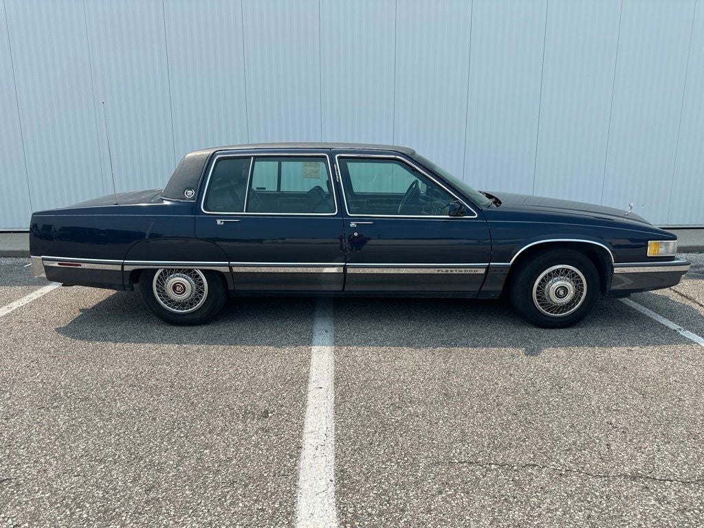 1991 Cadillac Fleetwood Base