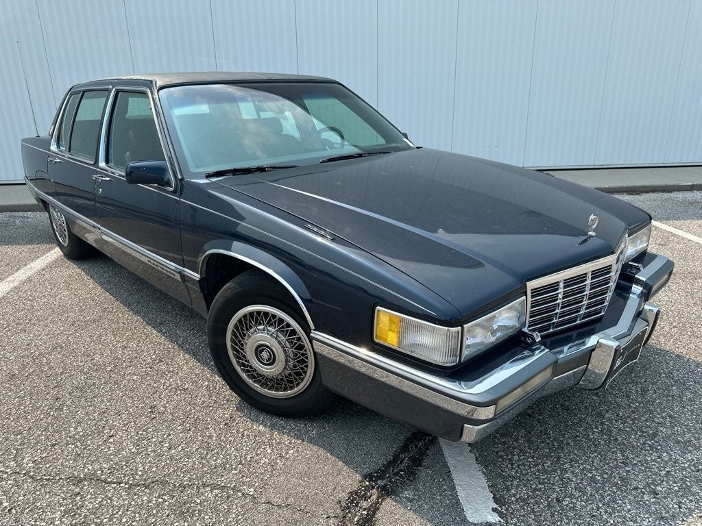 1991 Cadillac Fleetwood Base
