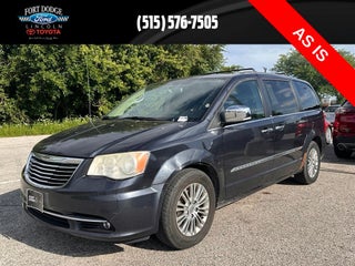 2013 Chrysler Town &amp; Country Touring-L