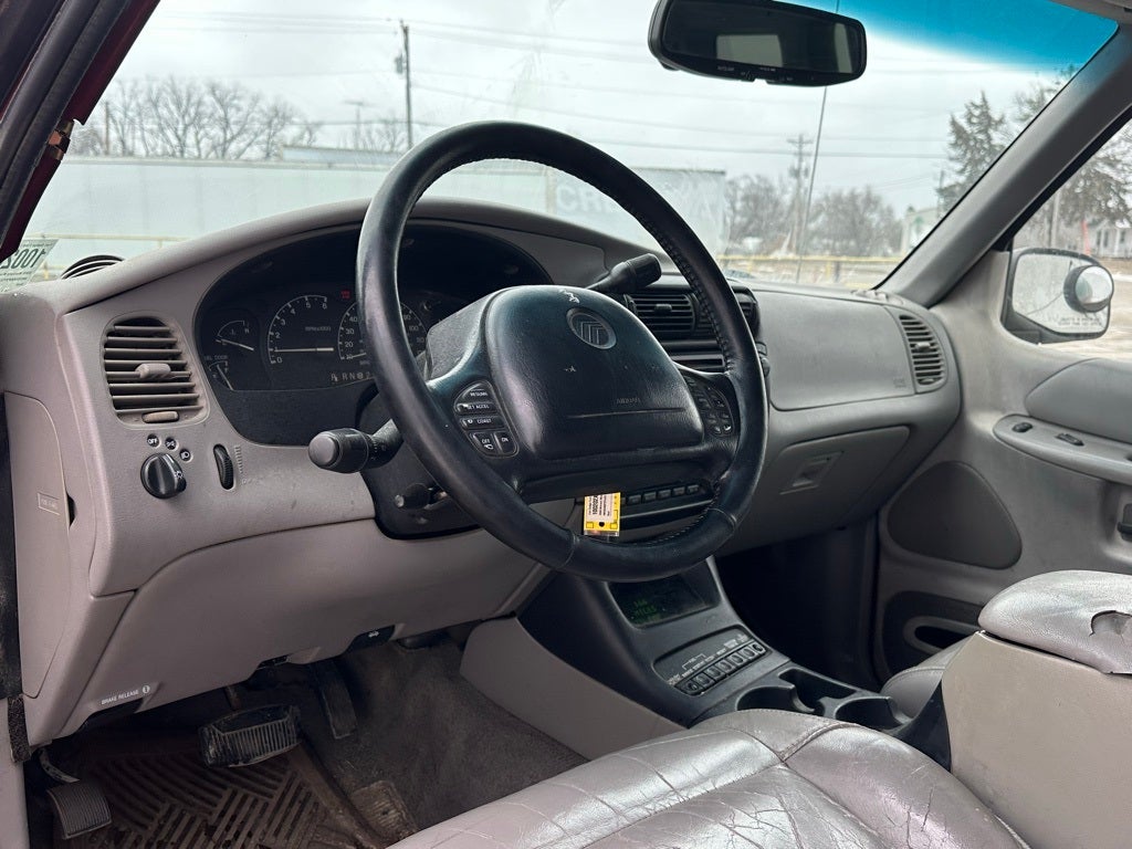 2000 Mercury Mountaineer Base 112 WB