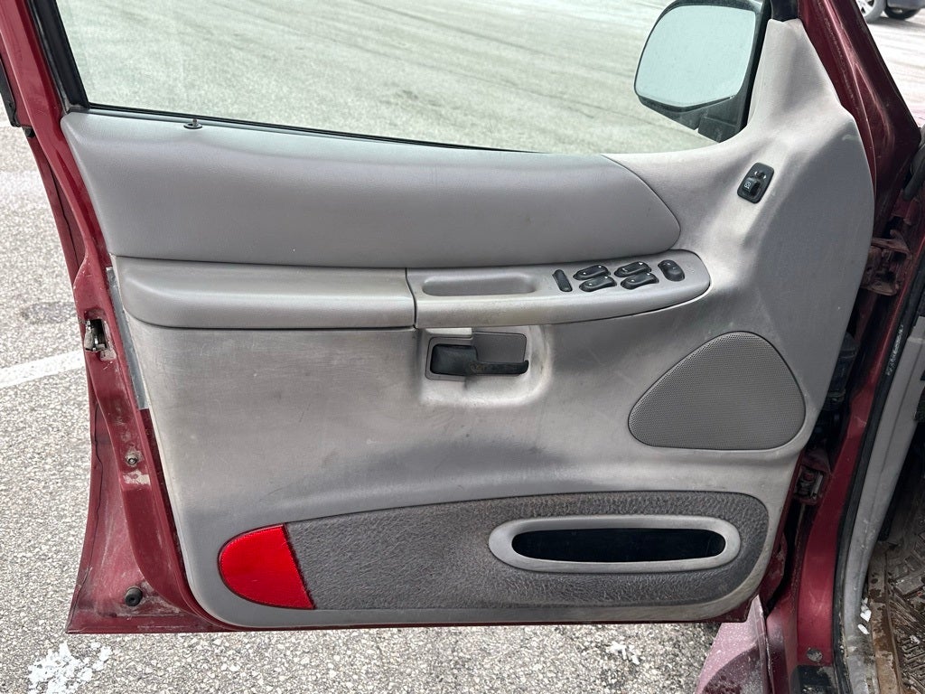 2000 Mercury Mountaineer Base 112 WB