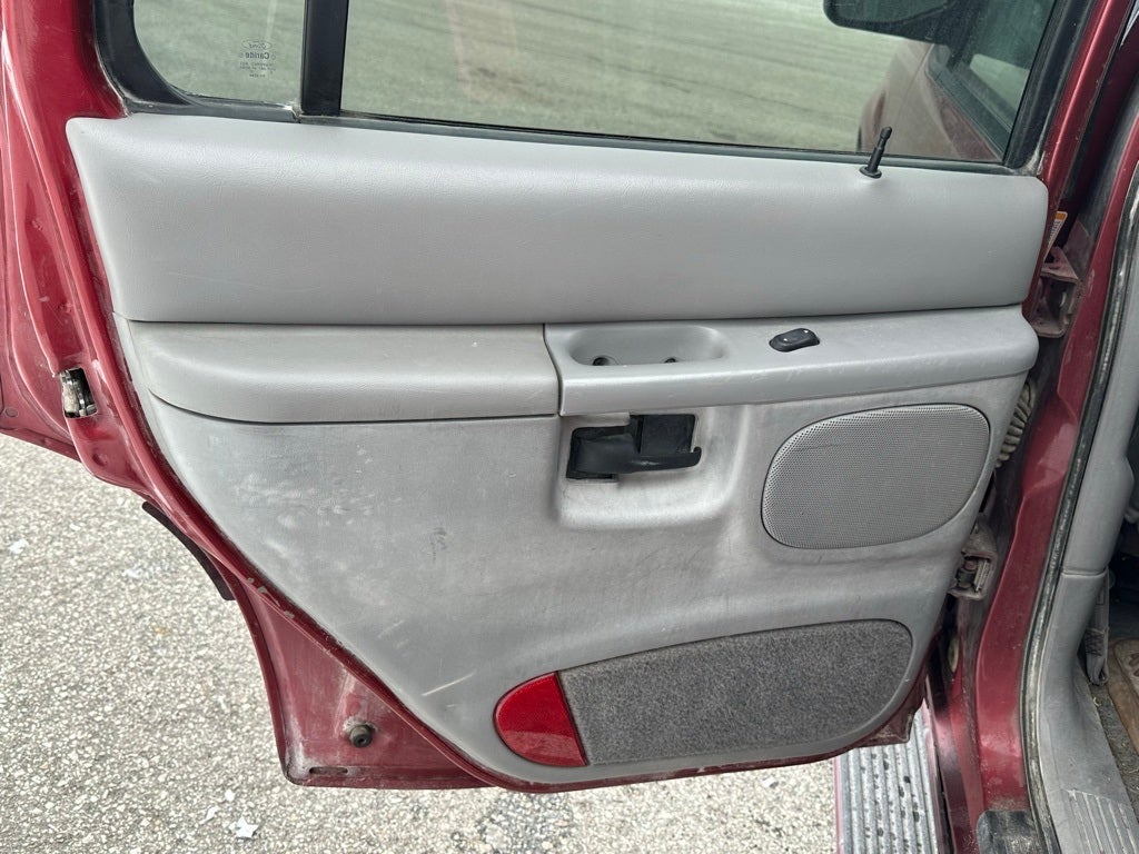 2000 Mercury Mountaineer Base 112 WB