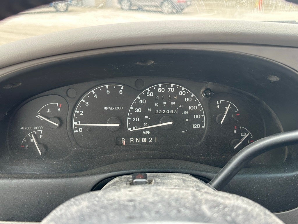 2000 Mercury Mountaineer Base 112 WB