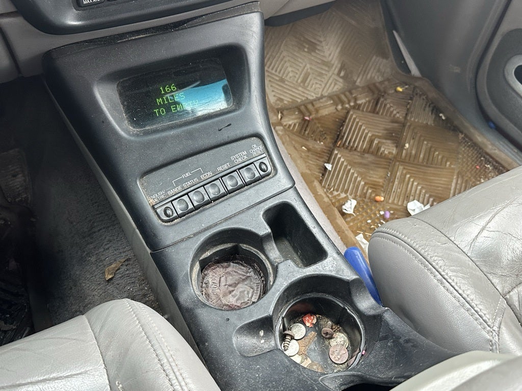 2000 Mercury Mountaineer Base 112 WB