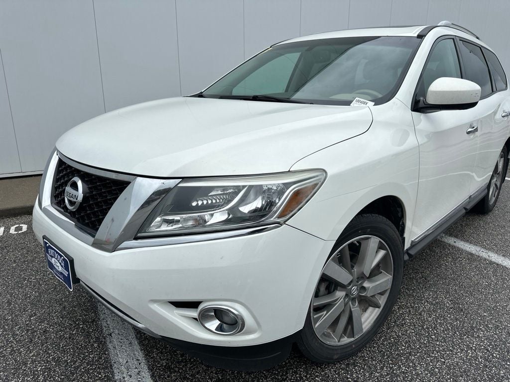 Used 2014 Nissan Pathfinder Platinum with VIN 5N1AR2MM2EC708447 for sale in Fort Dodge, IA