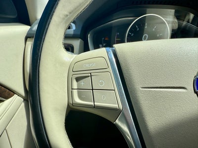 2016 Volvo XC70 T5 Premier