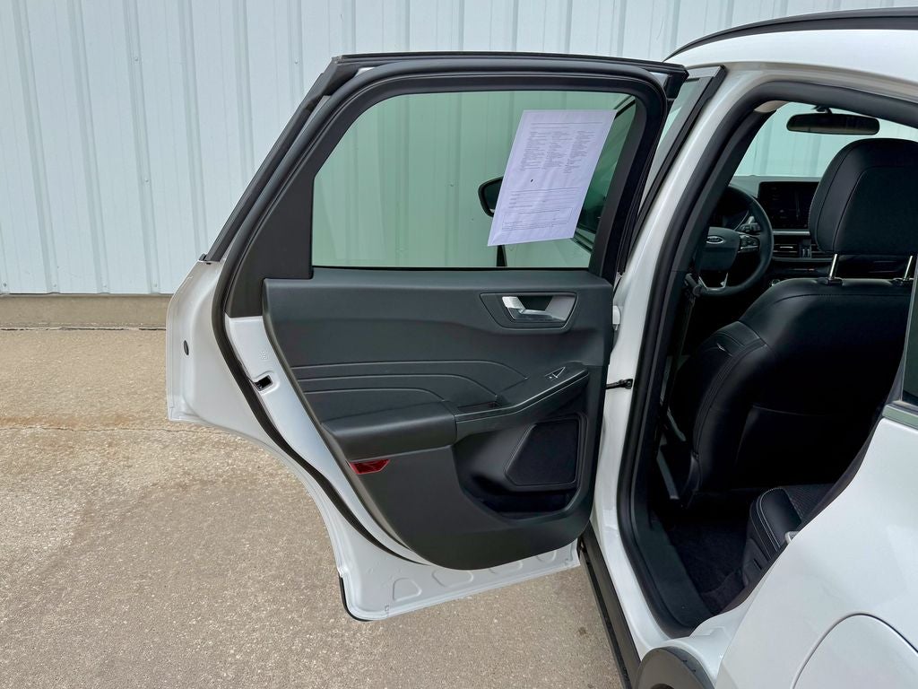 2025 Ford Escape Plug-In Hybrid Base
