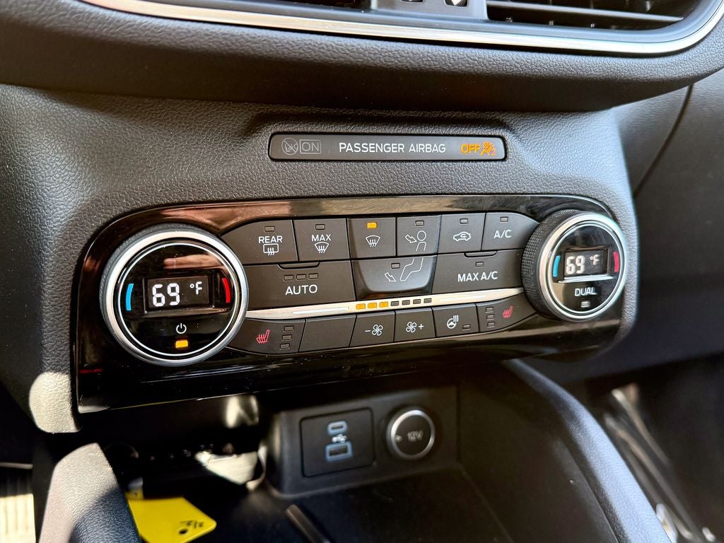 2021 Ford Escape Titanium Hybrid