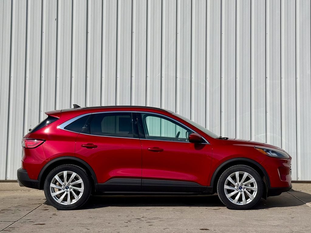 2021 Ford Escape Titanium Hybrid