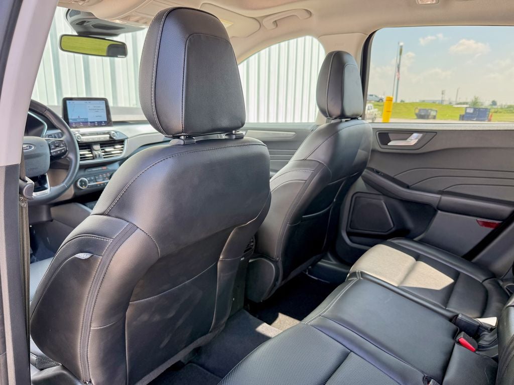 2022 Ford Escape Titanium
