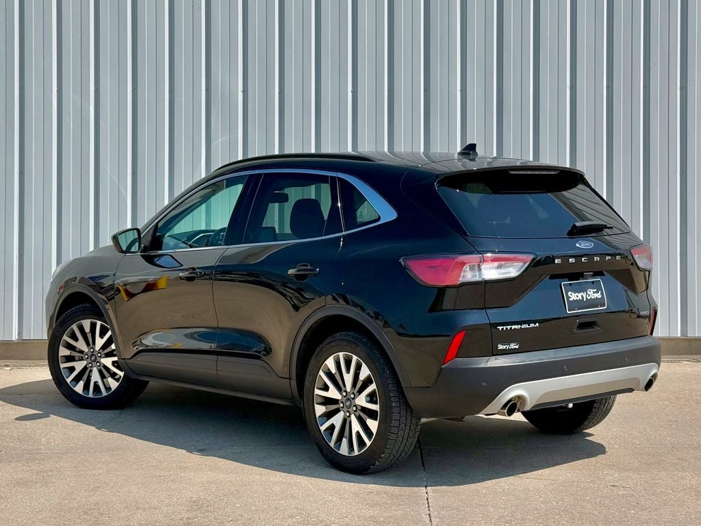2022 Ford Escape Titanium