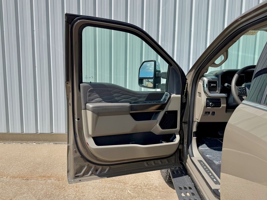 2026 Ford F-250SD Platinum Tremor