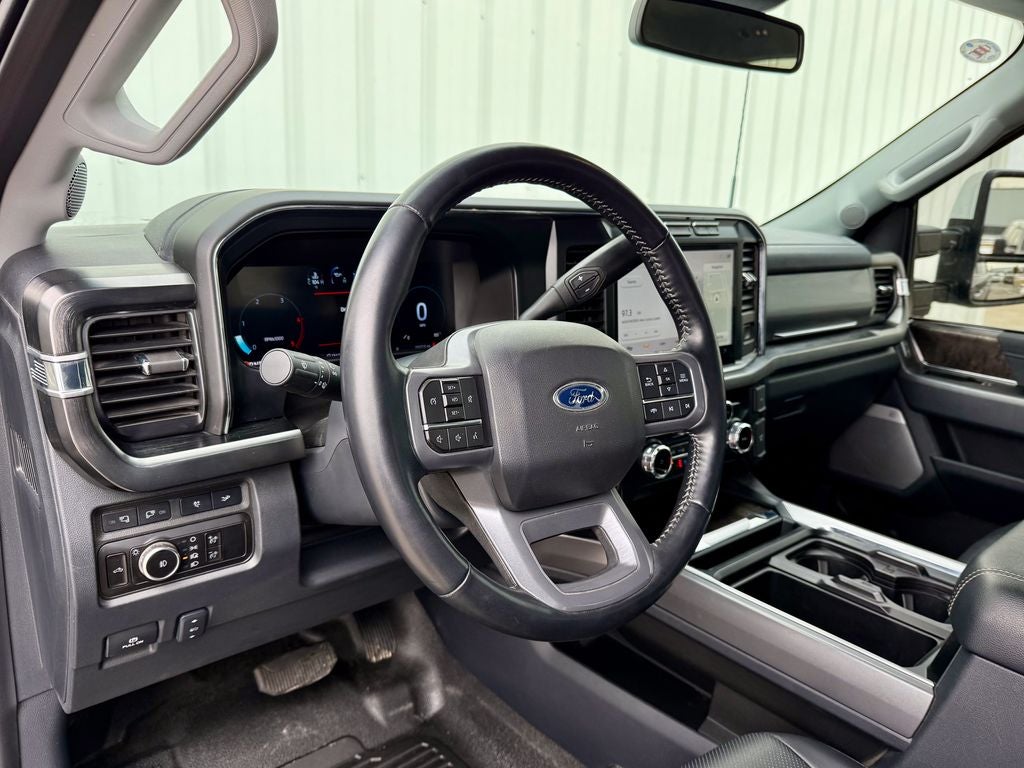 2023 Ford F-350SD Lariat