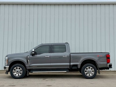 2023 Ford F-350SD Lariat