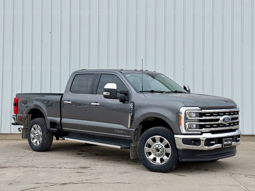 2023 Ford F-350SD Lariat