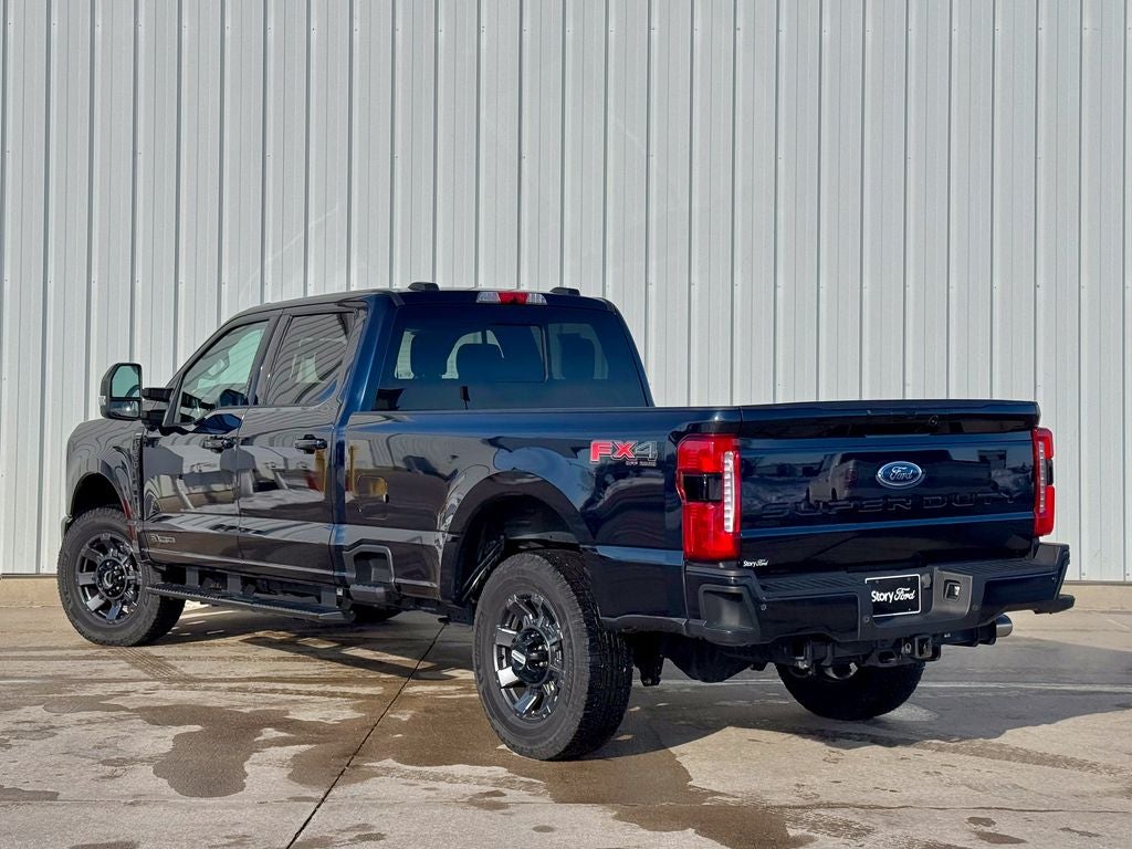 2023 Ford F-350SD Lariat