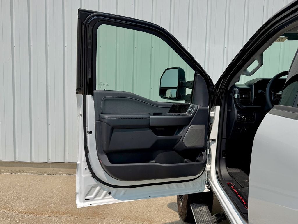 2026 Ford F-350SD Black Widow