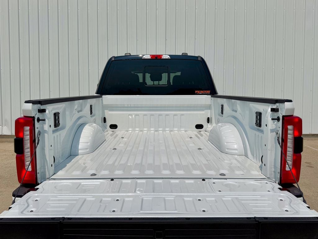 2026 Ford F-350SD Black Widow