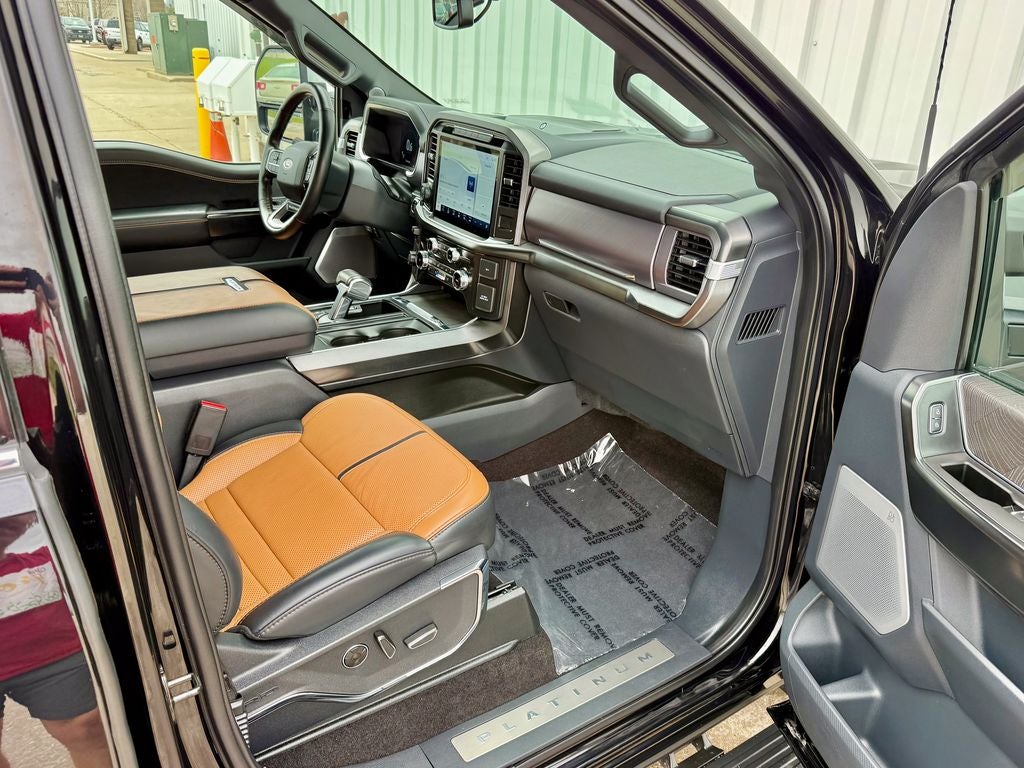 2022 Ford F-150 Platinum