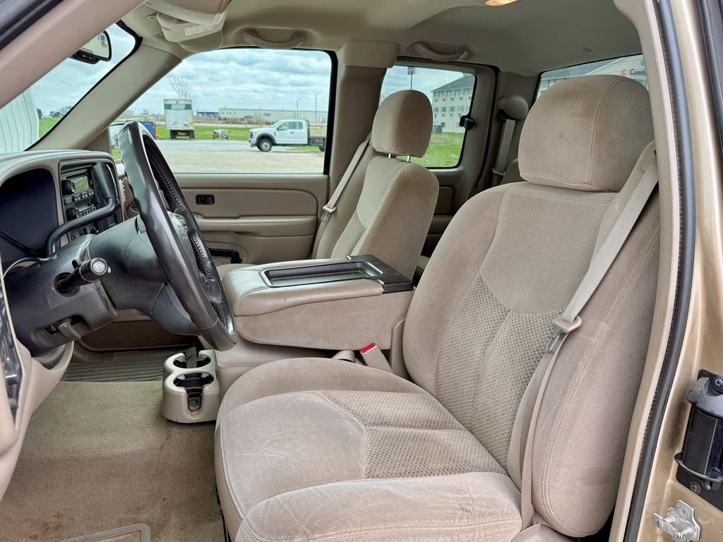 2004 Chevrolet Silverado 1500 LS