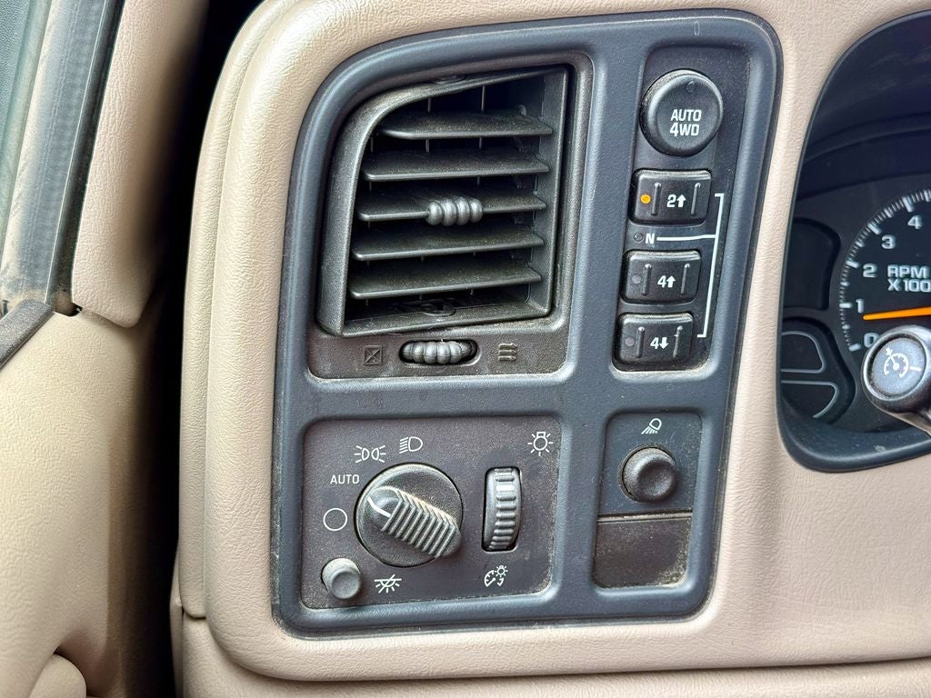 2004 Chevrolet Silverado 1500 LS