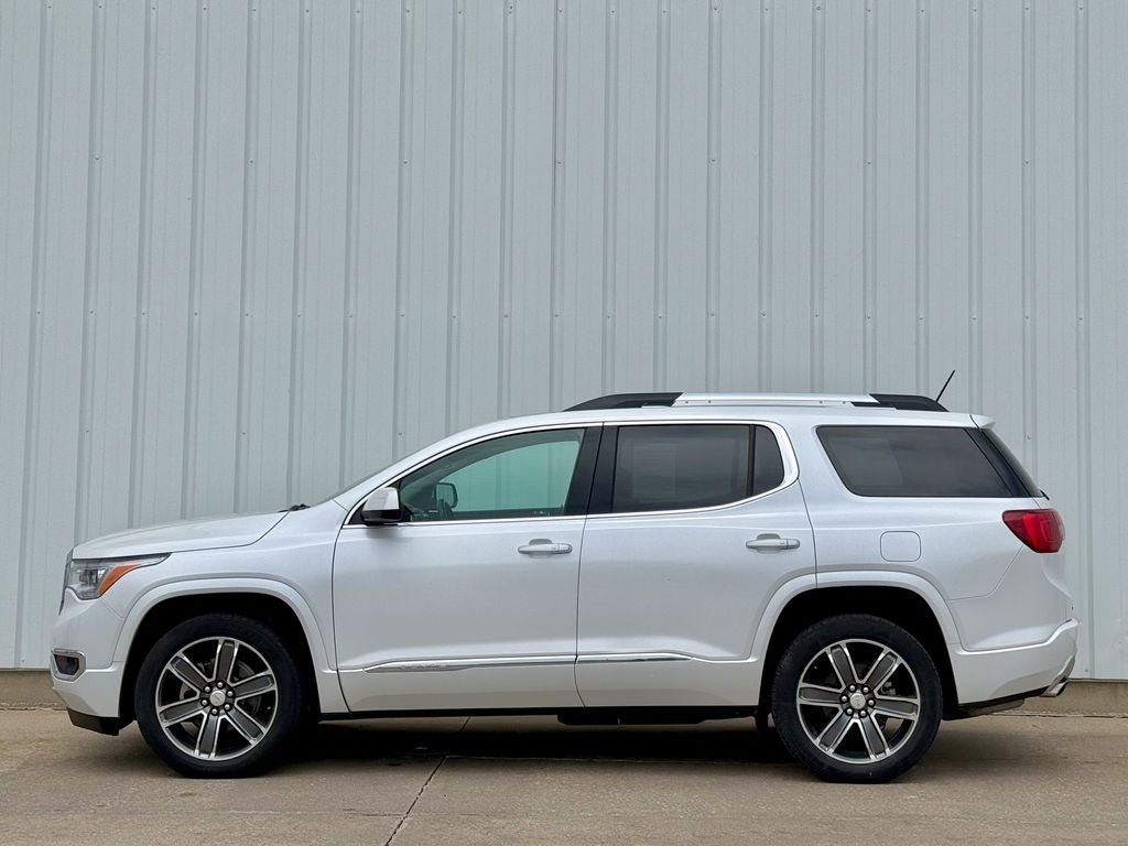 2017 GMC Acadia Denali