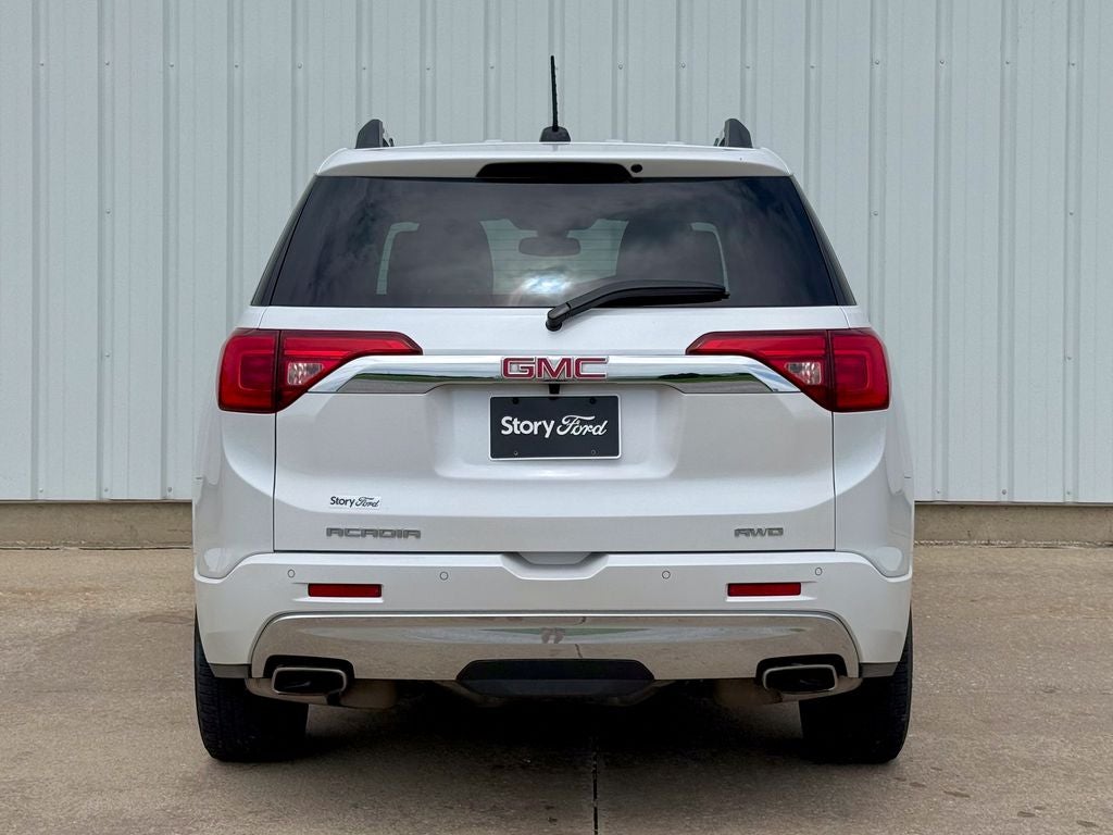 2017 GMC Acadia Denali