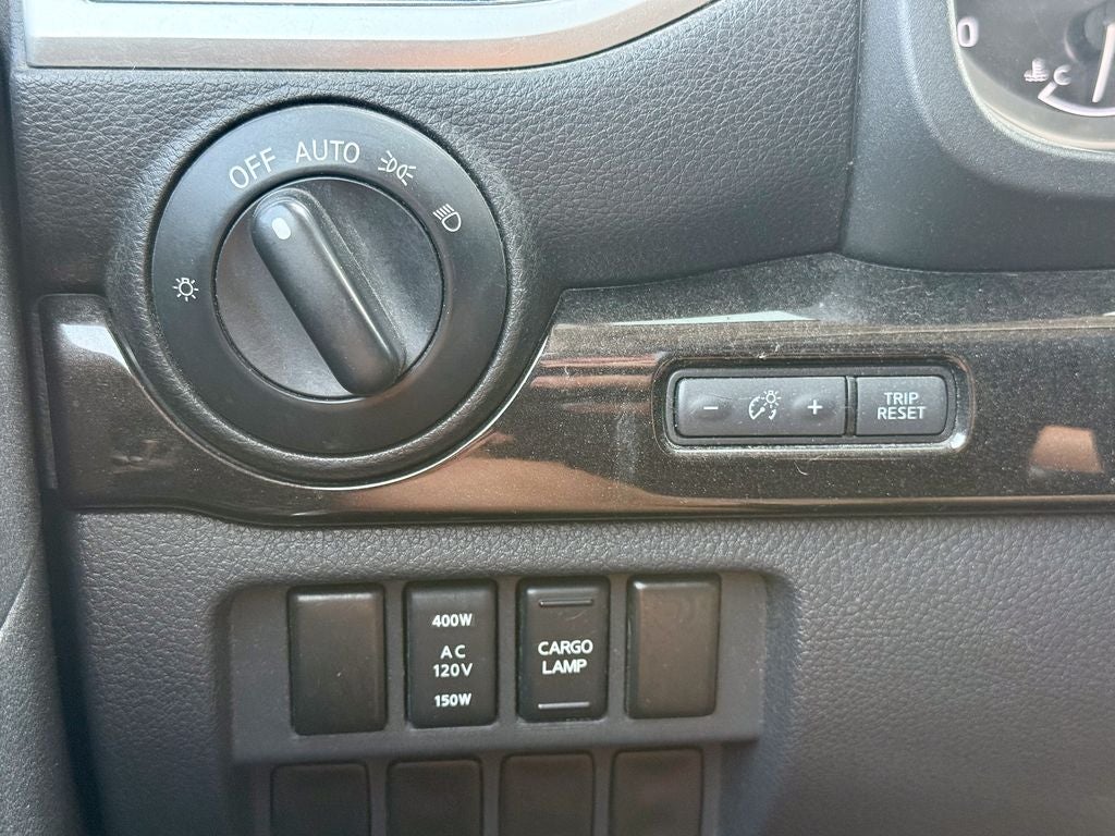 2018 Nissan Titan SV