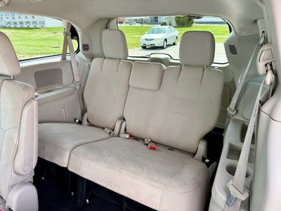 2012 Chrysler Town & Country Touring