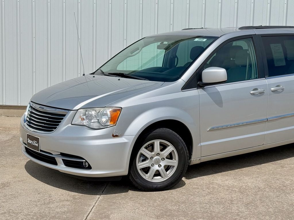 2012 Chrysler Town & Country Touring