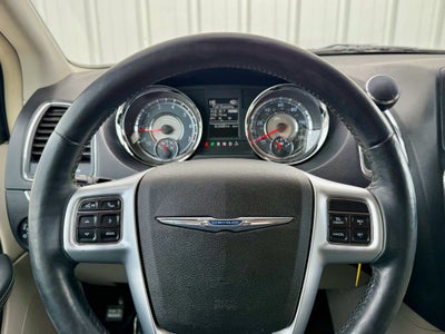 2012 Chrysler Town & Country Touring