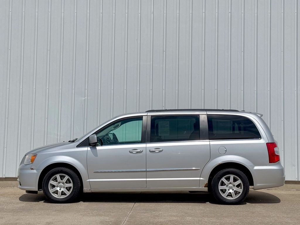 2012 Chrysler Town & Country Touring