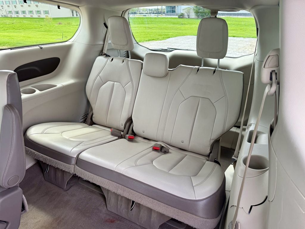 2017 Chrysler Pacifica Touring L