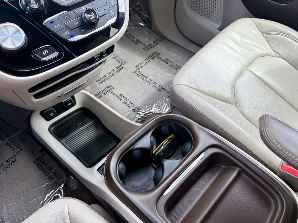 2017 Chrysler Pacifica Touring L