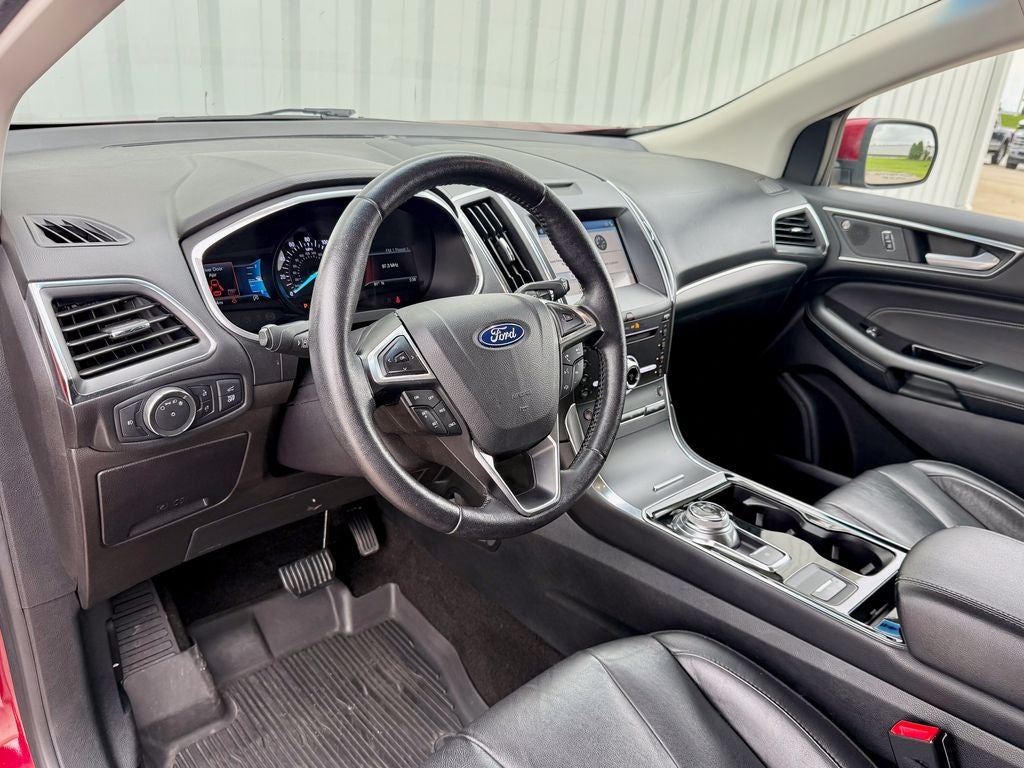 2019 Ford Edge Titanium